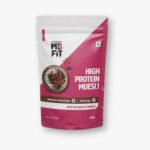 MuscleBlaze High Protein Muesli Dark Chocolate and Cranberry 400gm